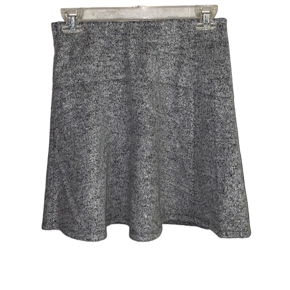 LOFT Dresses & Skirts - LOFT Gray Skirt